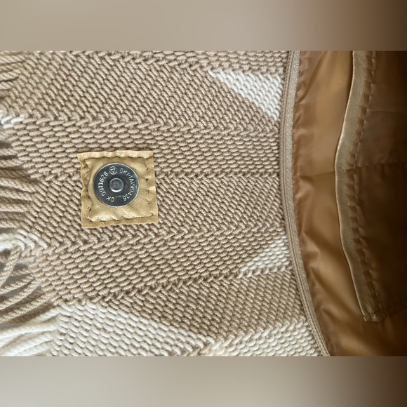 Classic Tan & White Bohemian Handwoven Shoulder Bag - Hippie Chic Fringe Bag - Picture 13 of 14